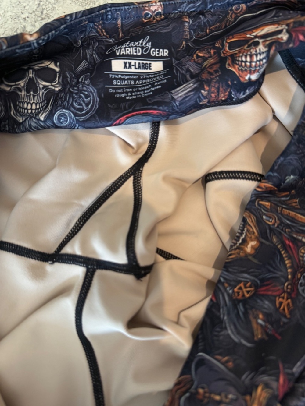 Constantly Varied Gear Pirates Booty Capri Leggings XXL - Picture 2 of 3